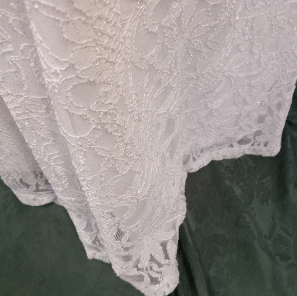 SPEECHLESS Iridescent White Lace w/1 Shoulder & Bead Work Around Wa… - Picture 11 of 15